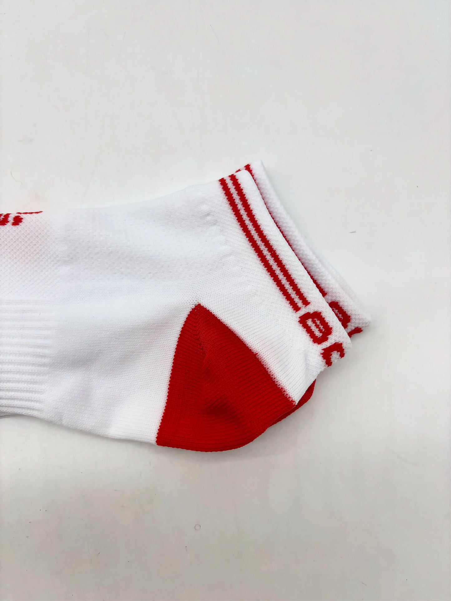 MEDIAS TOBILLERAS - ROJA