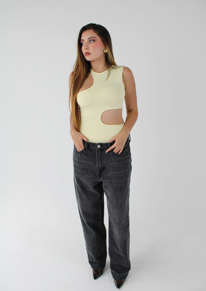 BODY  ASIMÉTRICO NELLAS