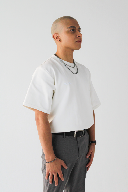 CAMISETA HUESO BÁSICA